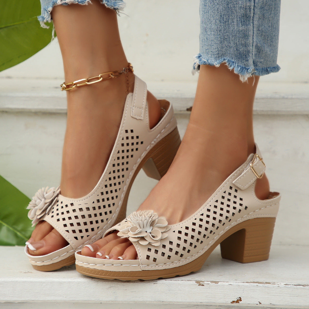 💐Women's Fashion Flower High Heel Casual Sandals